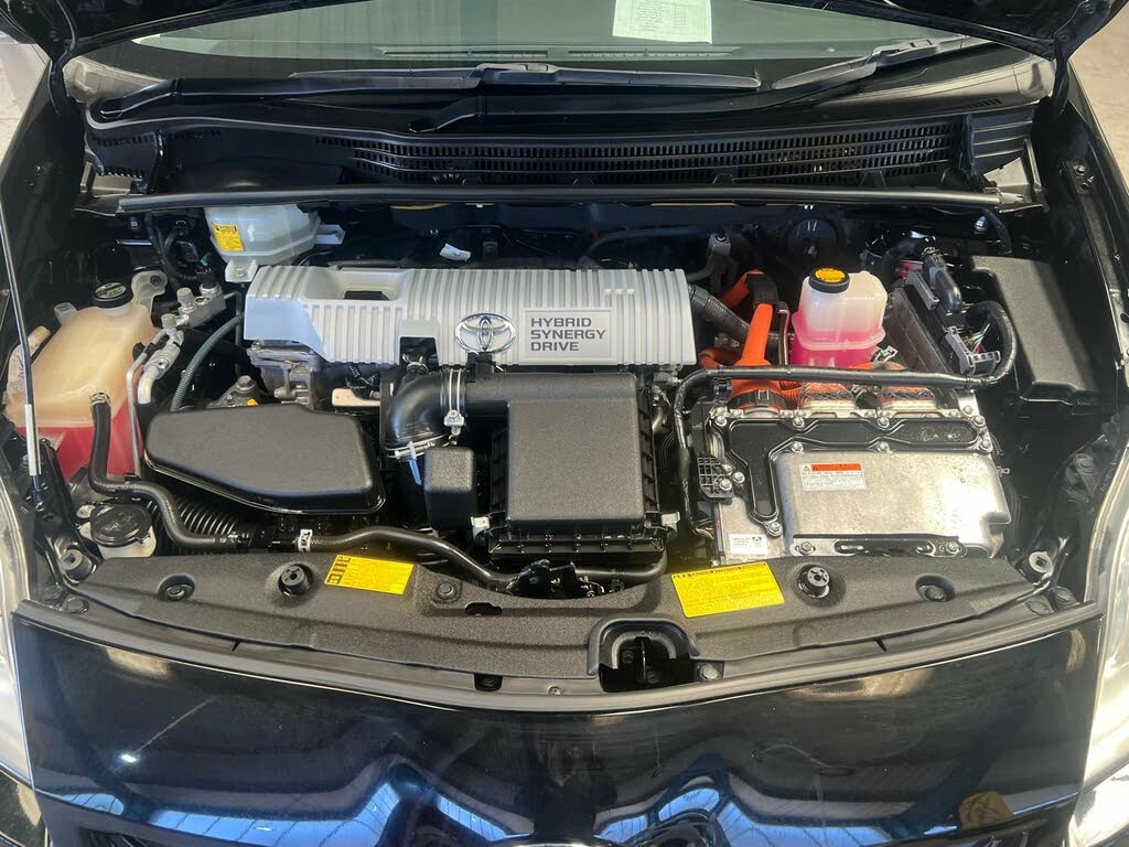 
								2010 Toyota Prius full									