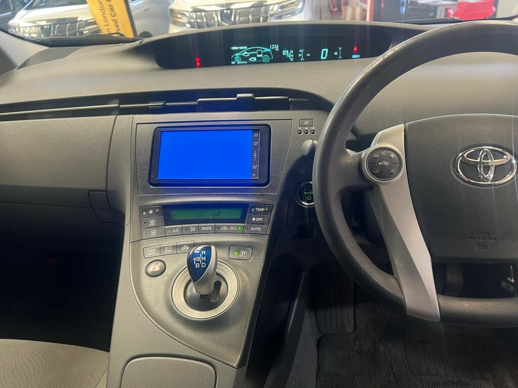 
								2010 Toyota Prius full									